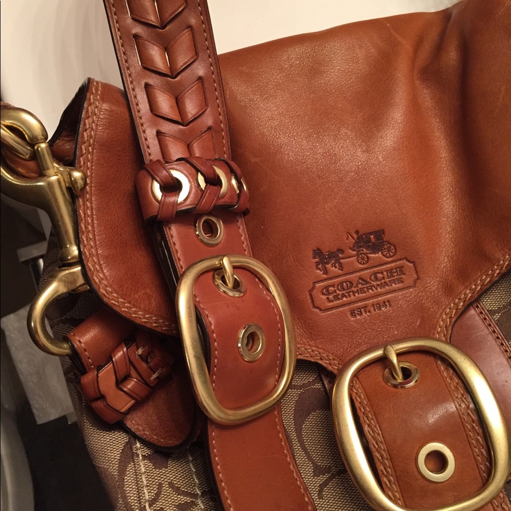 Coach Brown and Tan Shoulder Bag - Picture 4 of 7